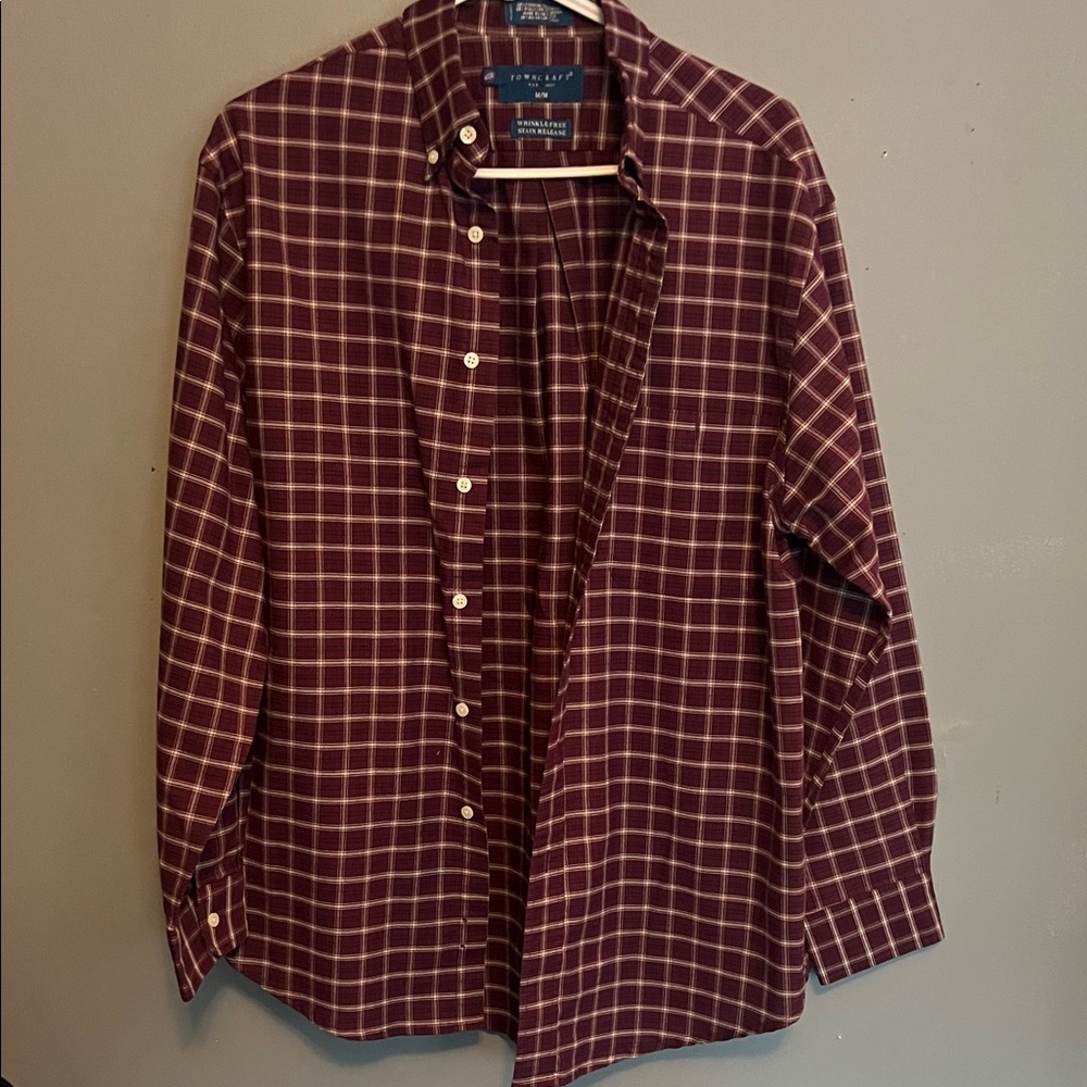 Towncraft Burgundy Plaid Casual Button Down Size Medium Classic Vintage Western